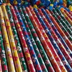 Cán gỗ chổi gỗ phủ nhựa nhiều mầu